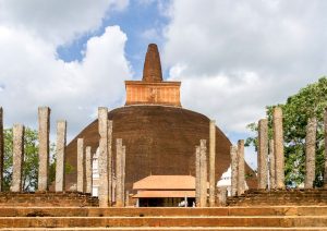 abhayagiri vihara 01 e1782716435788