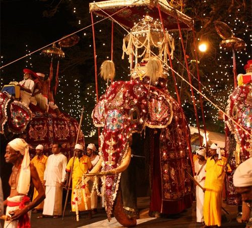 Kandy Esala Perahera festival Sri Lanka 8 ddffc211ff1878416666c42dd31eb263 e1784026369838